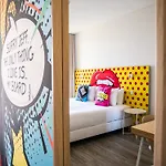 Ride Surf & Peniche بيت ضيافة فيريل