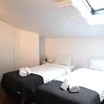 Guest house Ride Surf & Peniche Ferrel (Leiria)