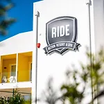 Ride Surf & Peniche Guest house Ferrel (Leiria)