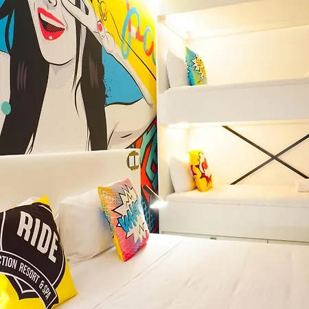 Casa de hóspedes Ride Surf & Peniche Ferrel (Leiria)