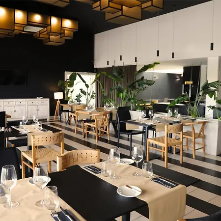 Ride Surf Resort&spa Peniche 4*
