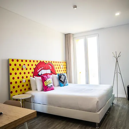 게스트하우스 Ride Surf & Peniche 4*