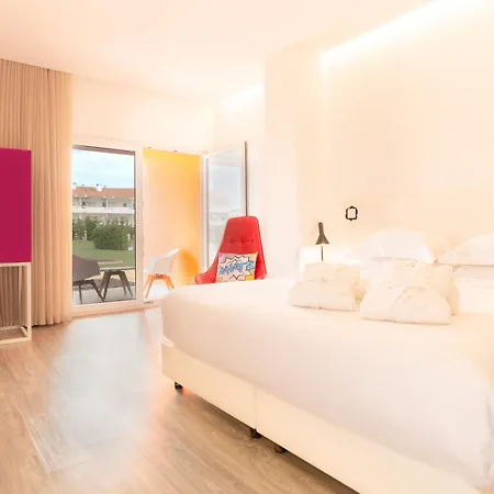 Guest house Ride Surf & Peniche