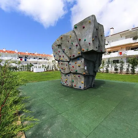 Casa de hóspedes Ride Surf & Peniche Ferrel (Leiria)