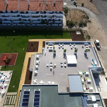 Ride Surf & Peniche Casa de hóspedes Ferrel (Leiria)