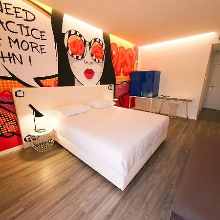 Ride Surf & Guest house 4*