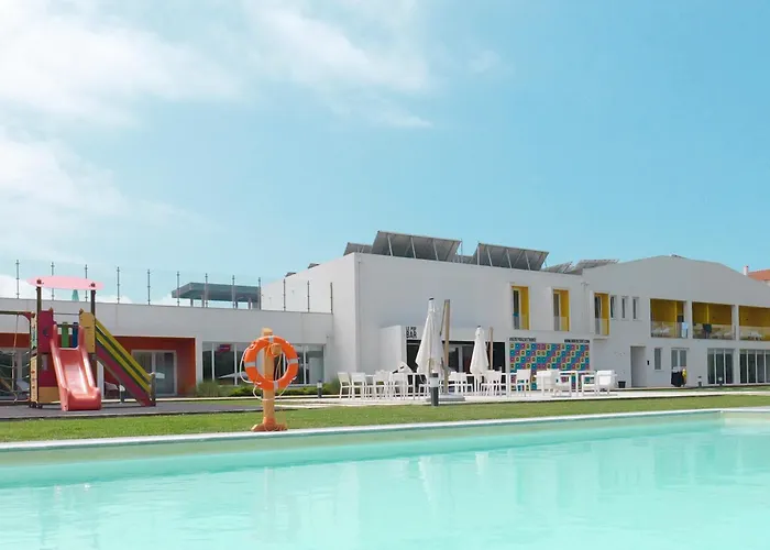 Ride Surf & Peniche Konukevi 4*