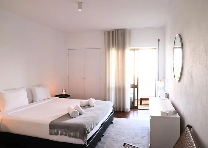 Ride Surf & Peniche Guest house Ferrel (Leiria)