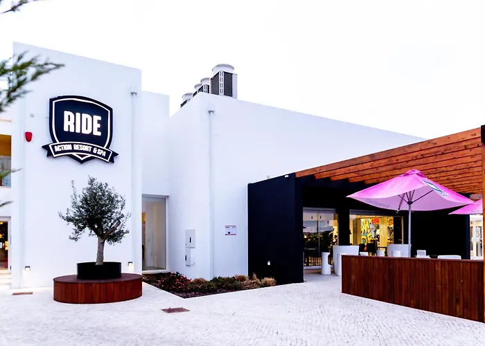 Ride Surf & Peniche 4* 페렐