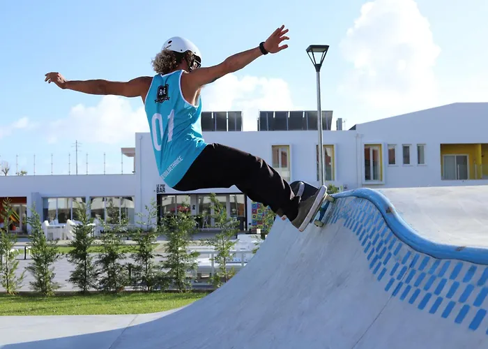 Ride Surf & Peniche Guest house 4*