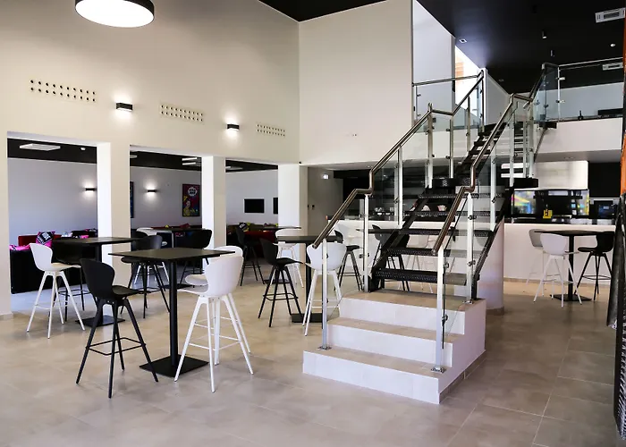 Ride Surf & Peniche 4* 페렐