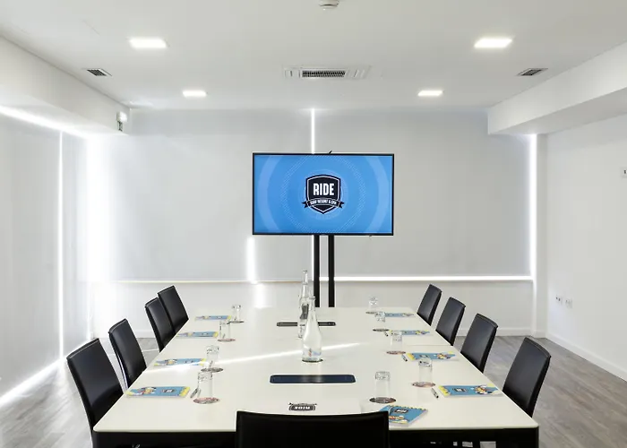 Ride Surf & Peniche Ferrel (Leiria)