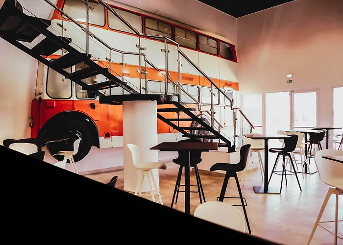 Ride Surf & Peniche Guest house 4*