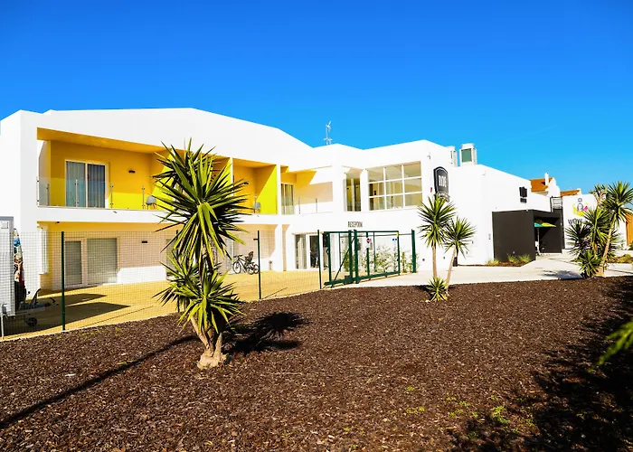 Guest house Ride Surf & Peniche Ferrel (Leiria)